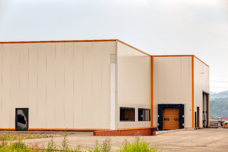 Large metal building with insulated metal panels
